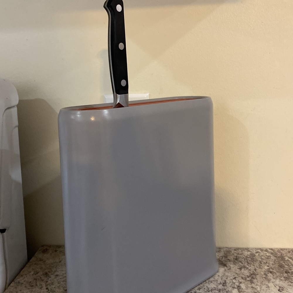 Modern, sleek knife holder